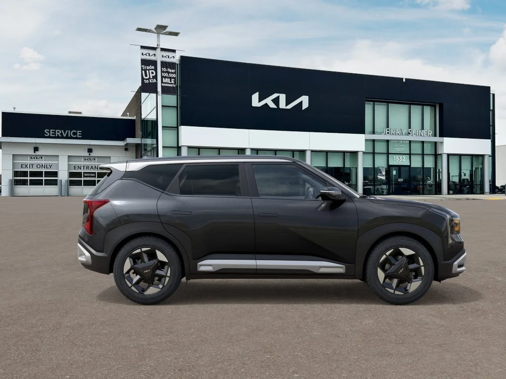 New 2027 Gray Kia S image 7