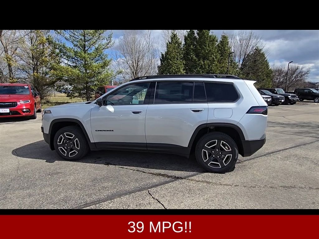 New 2026 Silver Zynith Clearcoat Jeep Laredo image 5