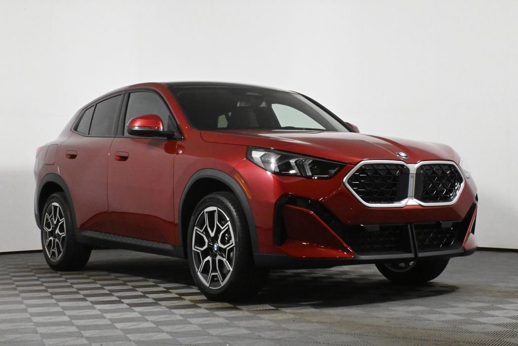 Used 2026 Red BMW xDrive28i image 9