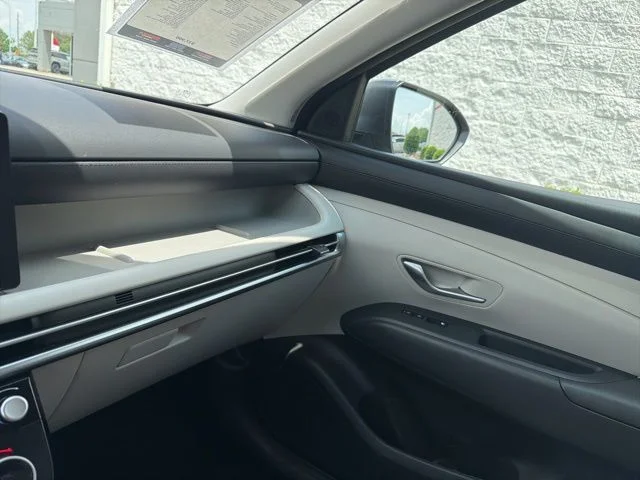 Used 2025 Silver Hyundai SEL image 48