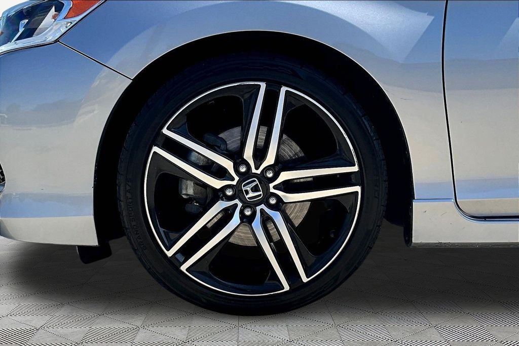 Used 2016 Silver Honda Sport image 33