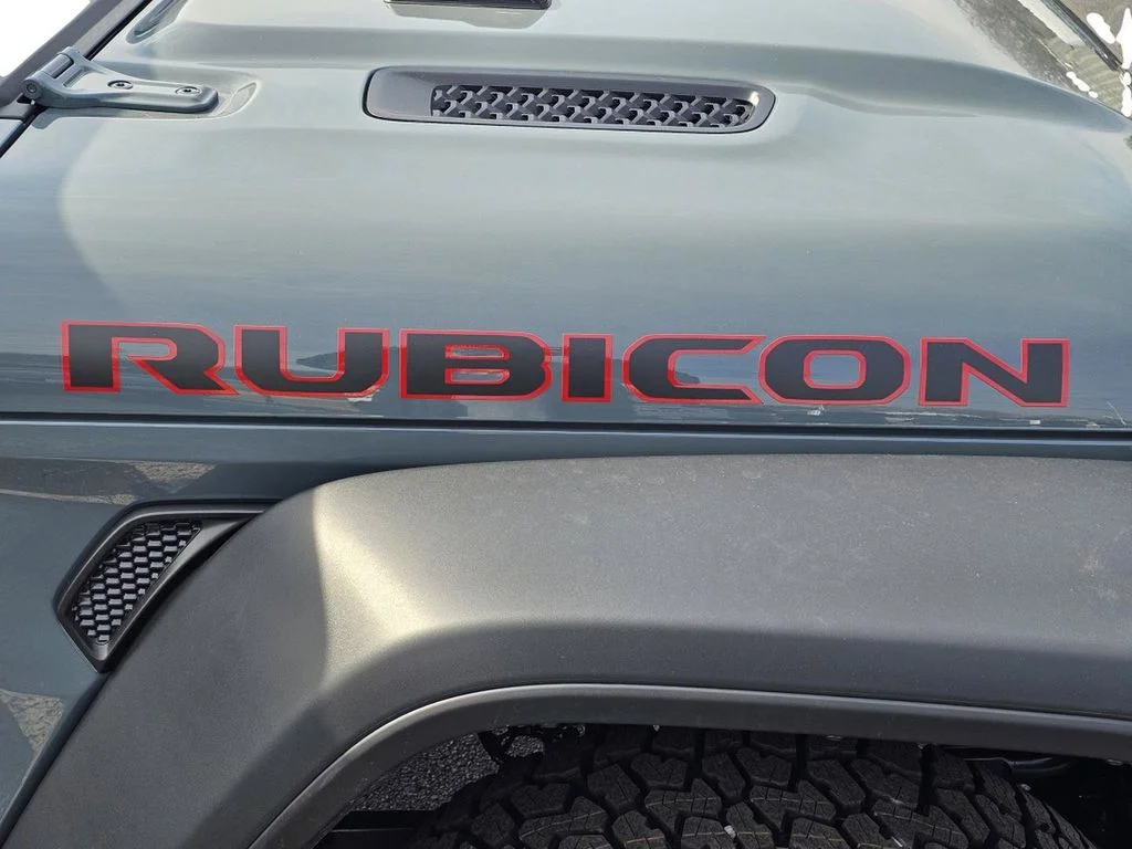 New 2026 Anvil Clear-Coat Exterior Paint Jeep Rubicon image 7