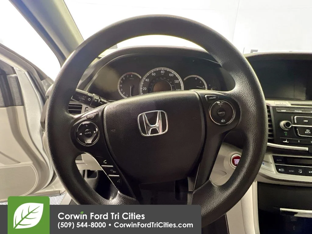 Used 2013  Honda EX image 8