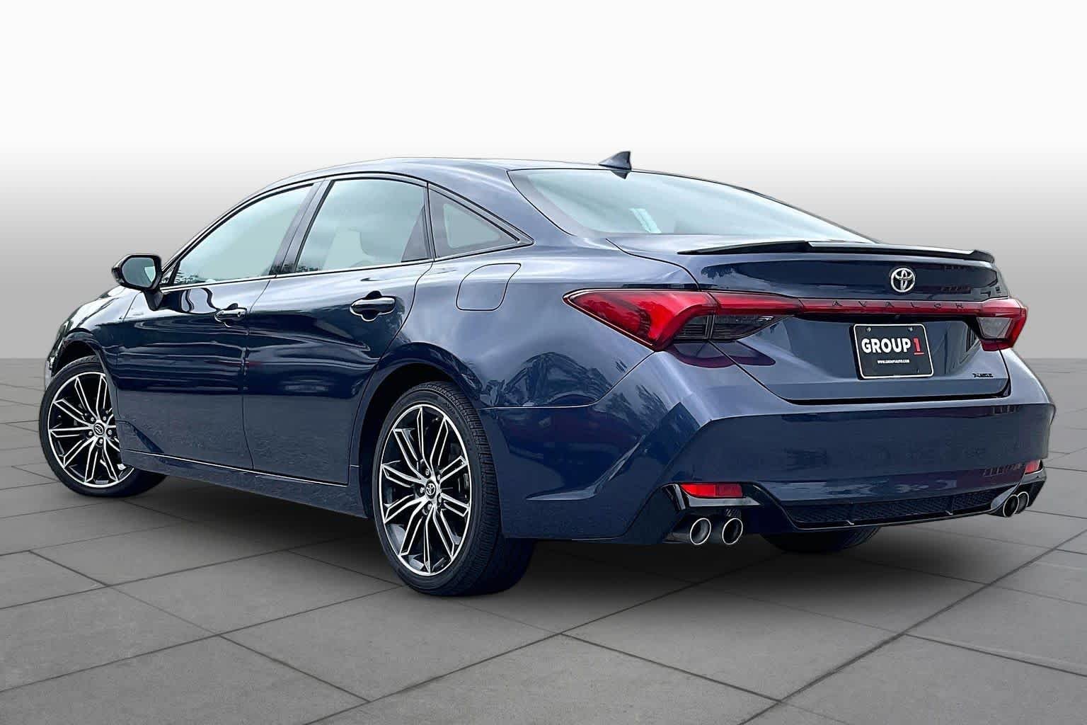 Used 2019 Parisian Night Pearl Toyota XSE image 11