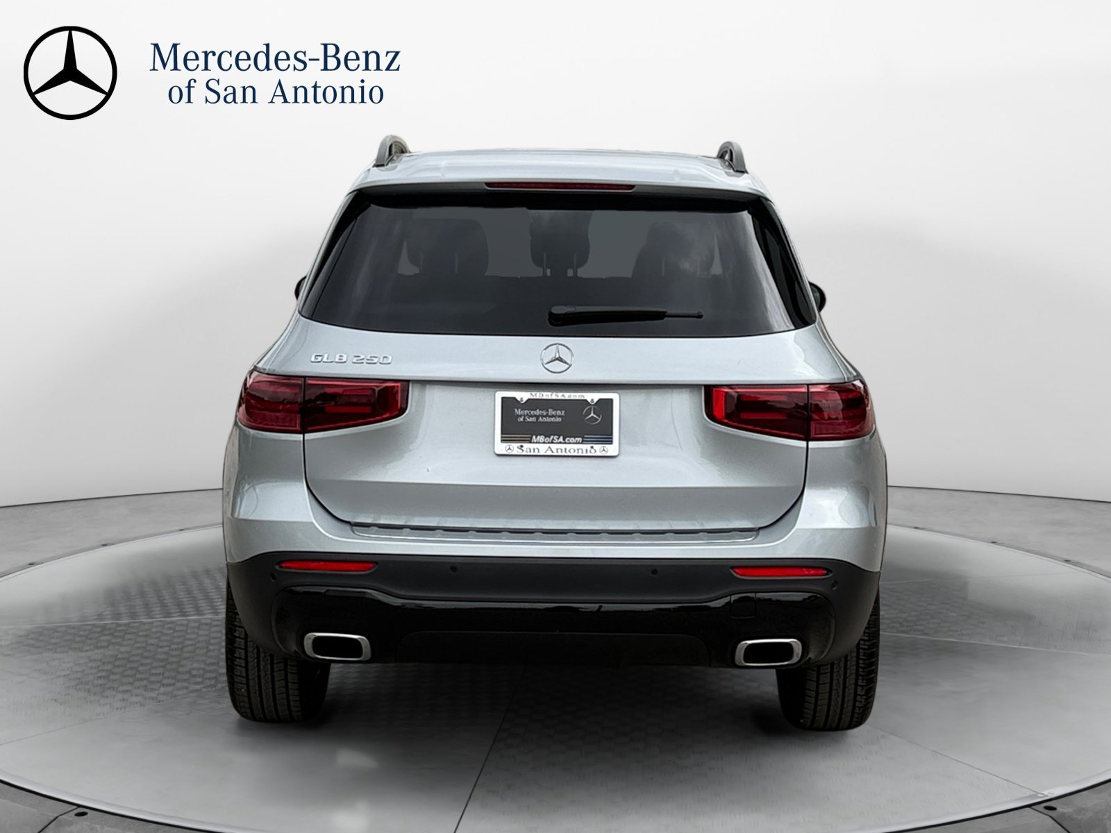 New 2026 Cirrus Silver Metallic Mercedes-Benz GLB 250 image 31
