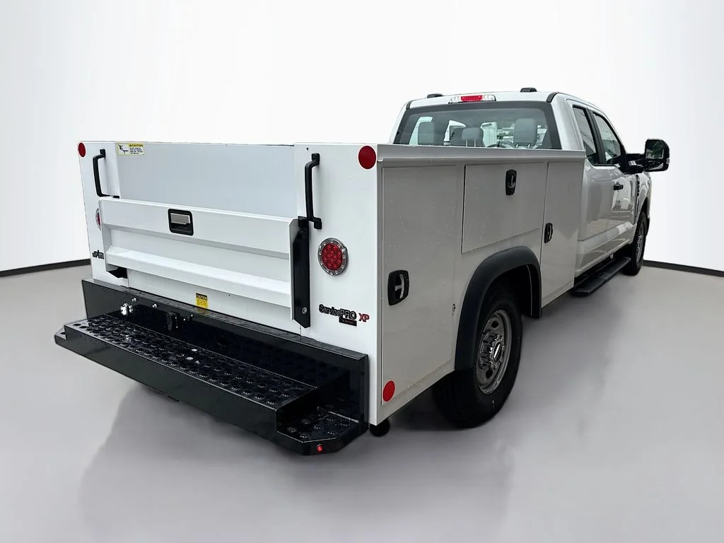 New 2026 Oxford White Ford XL image 7