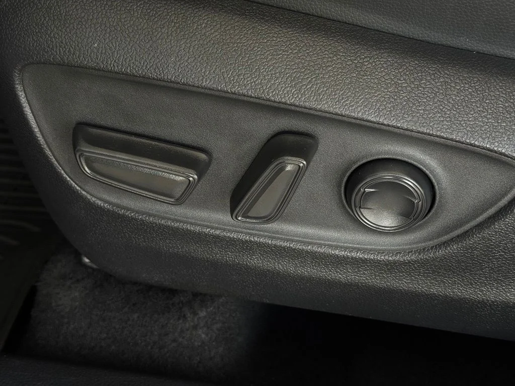 Used 2024 Silver Toyota XLE image 32