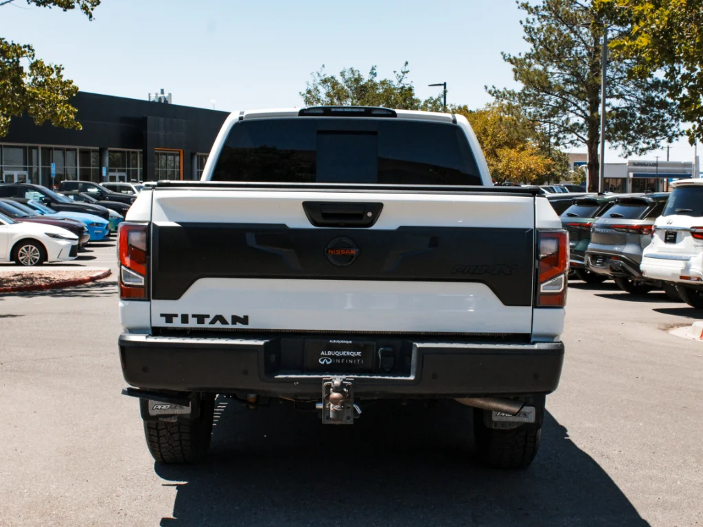 Used 2021 Glacier White Nissan PRO-4X image 7