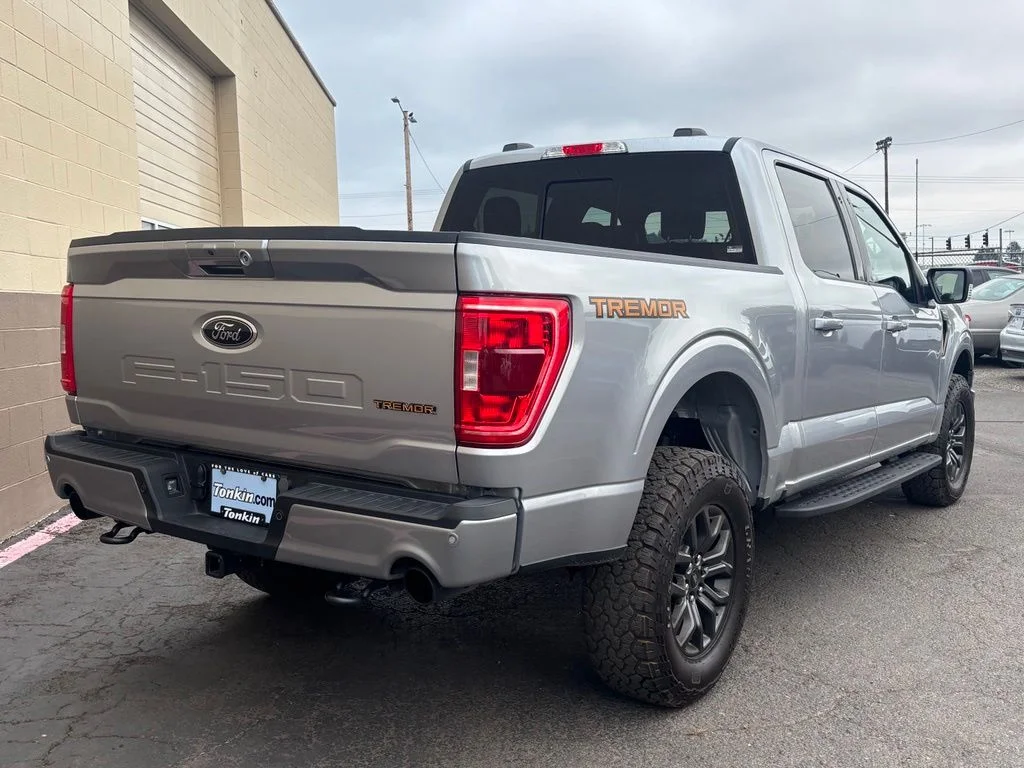 Used 2025 Gray Ford Tremor image 5