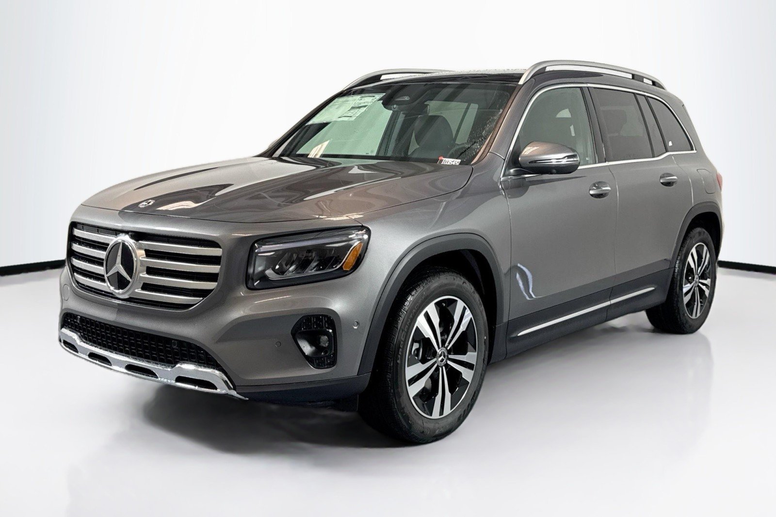 2026 Mercedes-Benz GLB GLB 250's photo