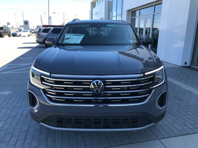 New 2026 Pure Gray Volkswagen 2.0T SEL image 3