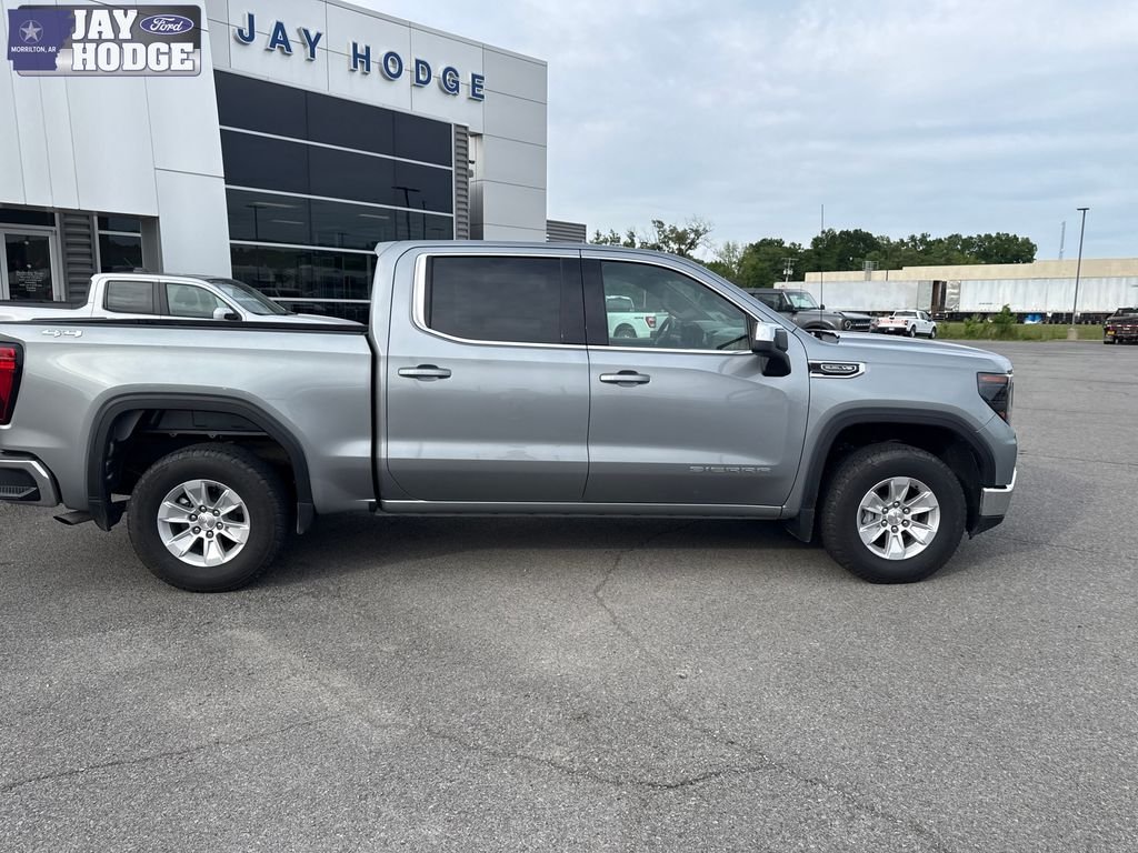 Used 2025 Silver GMC SLE image 9
