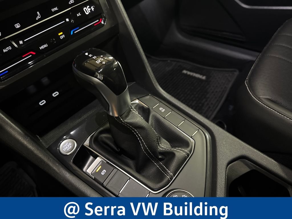 Used 2022 Platinum Gray Metallic Volkswagen 2.0T SE image 27