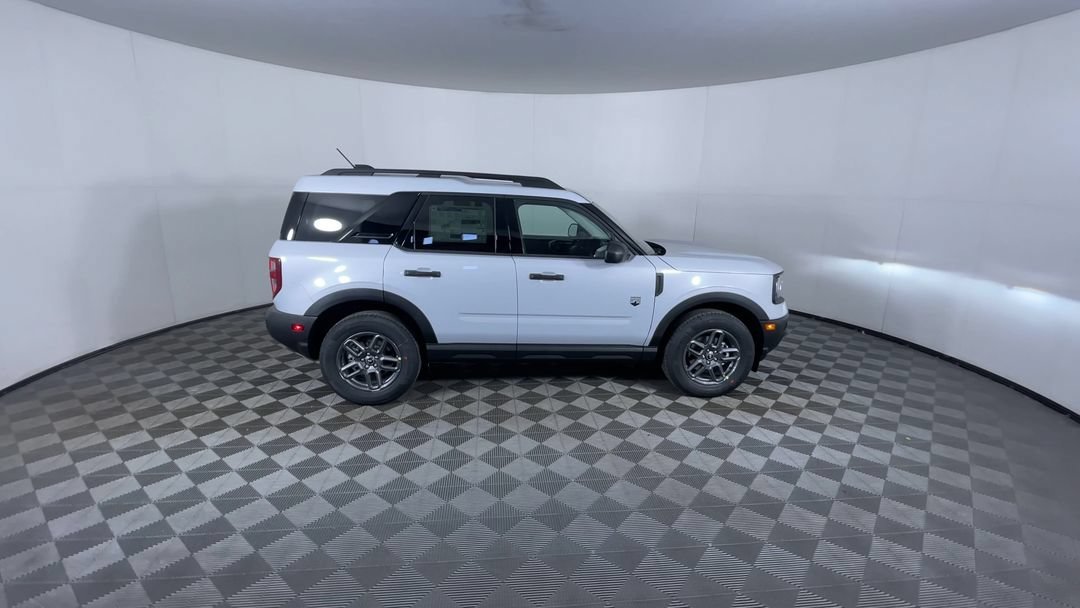 Used 2026 Space White Metallic Ford Big Bend image 9
