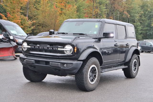 Used 2022 Black Ford Outer Banks image 4