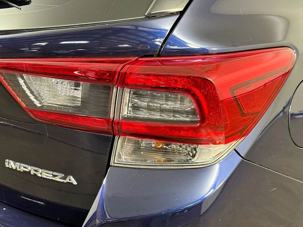 Used 2020 Blue Subaru Base image 30