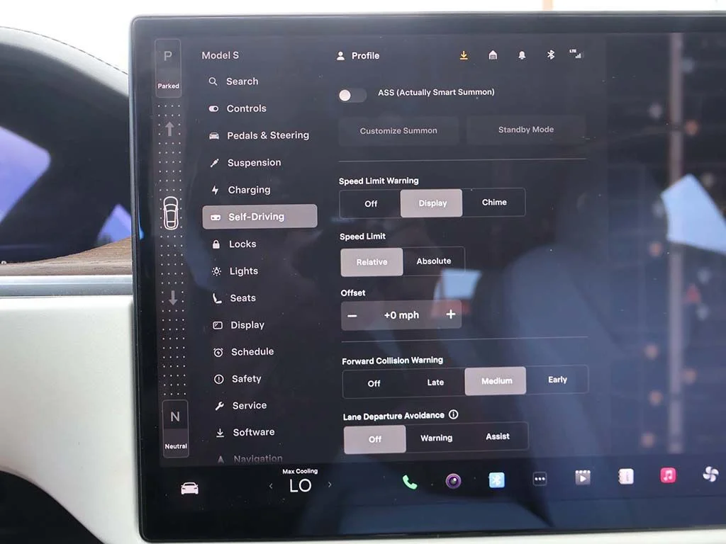 Used 2023 White Tesla Standard Range image 44