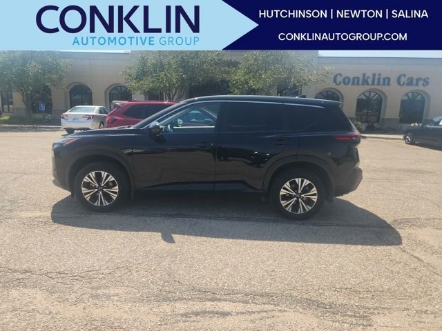 Used 2022 Black Nissan SV image 1