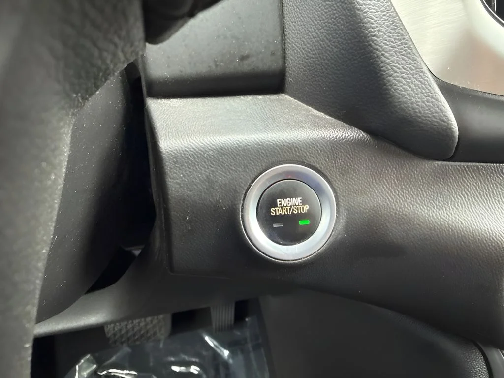 Used 2019 Black GMC SLE image 11