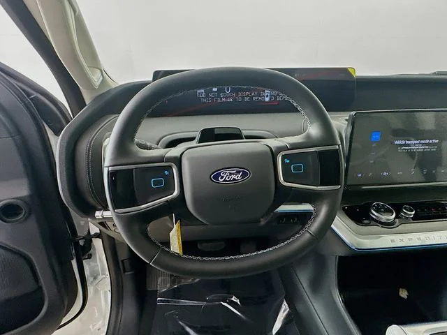 New 2027 Star White Metallic Tri-Coat Ford Platinum image 11