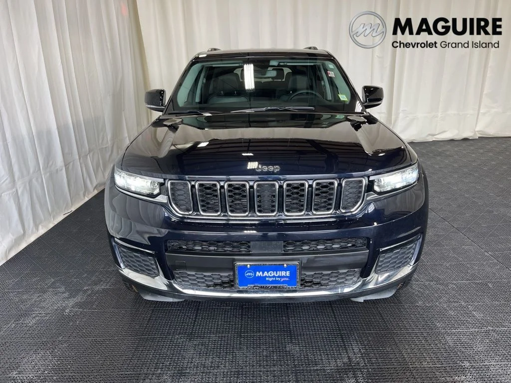 Used 2023 Black Jeep Limited image 31