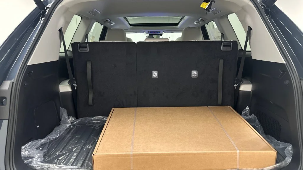 Used 2024 White Toyota Platinum image 13