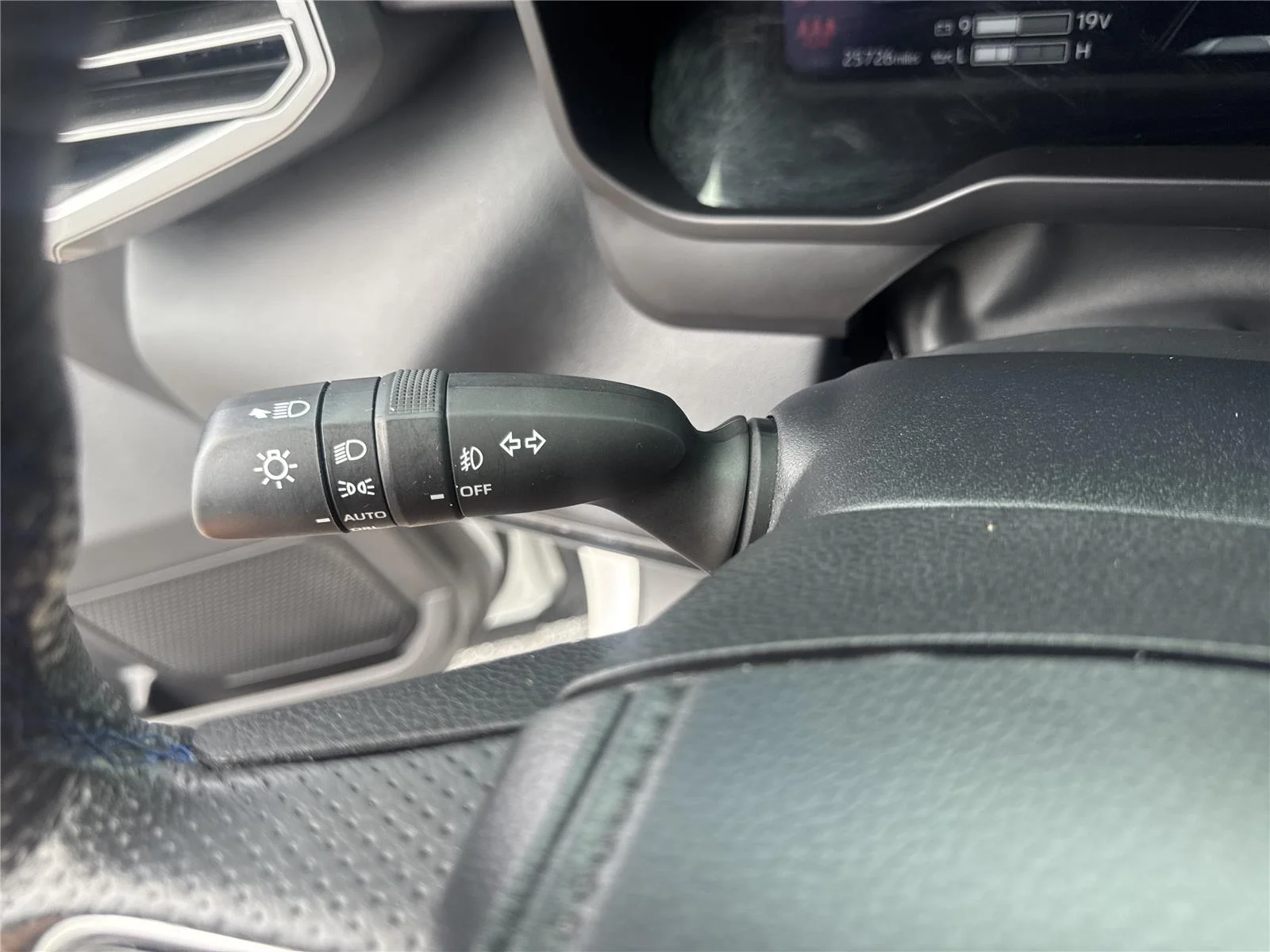 Used 2024 Wind Chill Pearl Toyota Platinum Hybrid image 20