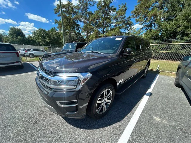 Used 2024 Gray Ford Limited image 3