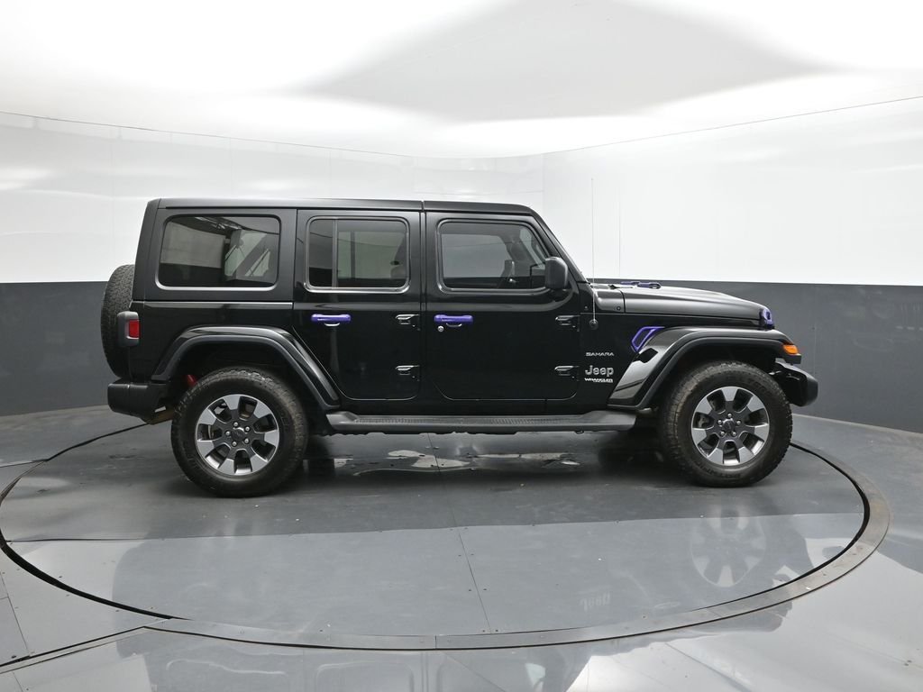 Used 2022 Black Jeep Unlimited Sahara image 11