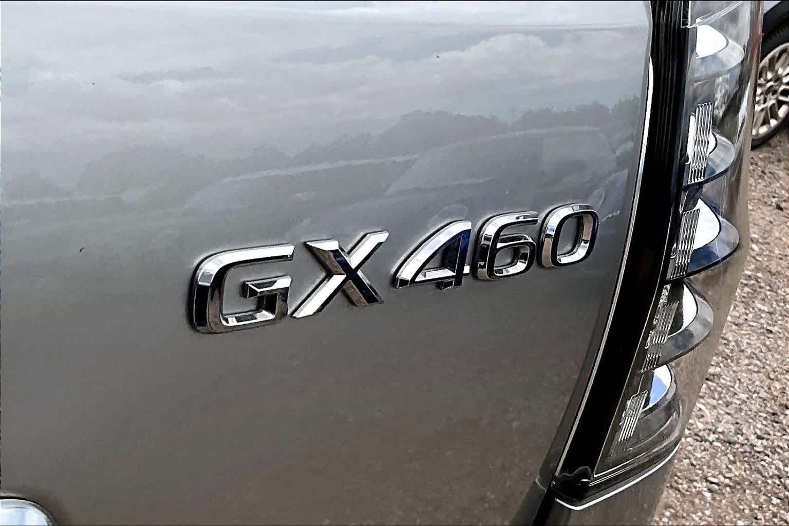 Used 2023 Atomic Silver Lexus Premium image 8