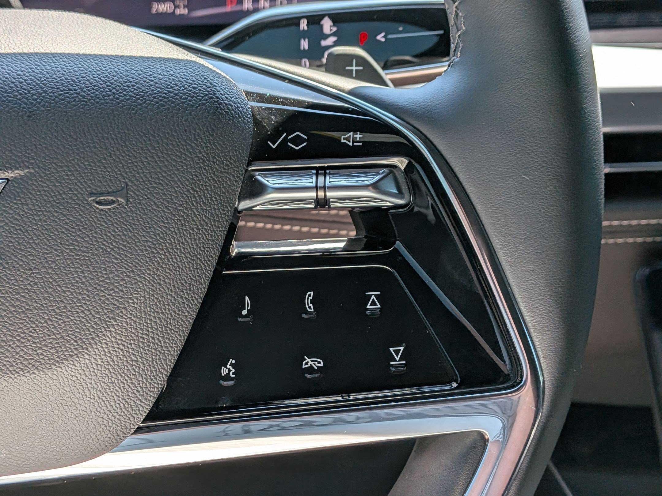 Used 2025 Aegean Stone Cadillac Sport image 15