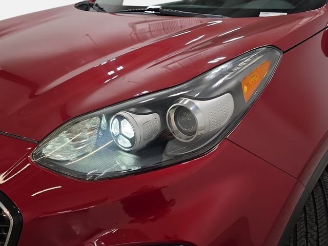 Used 2020 Hyper Red Kia LX image 28