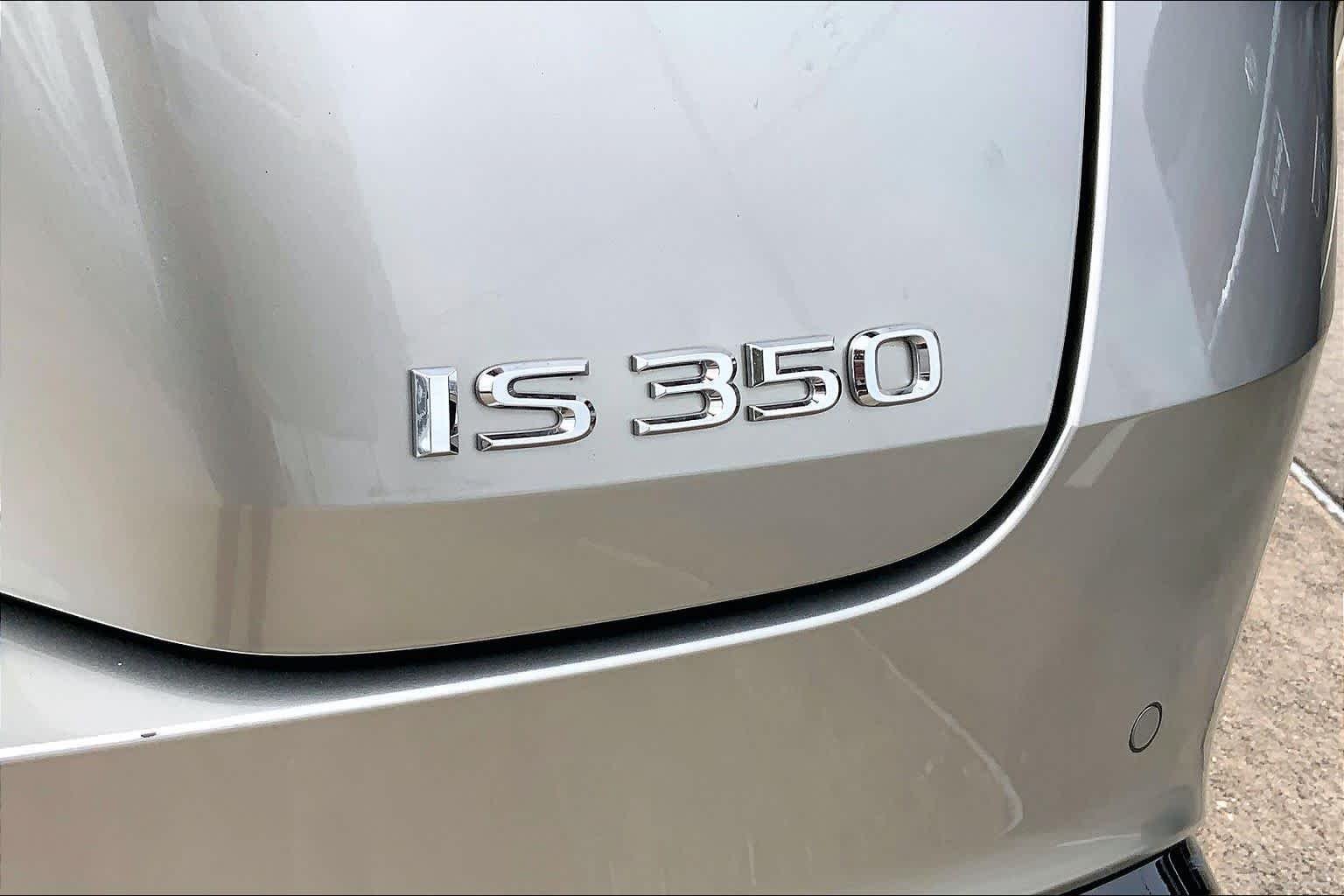 Used 2023 Atomic Silver Lexus F SPORT image 29