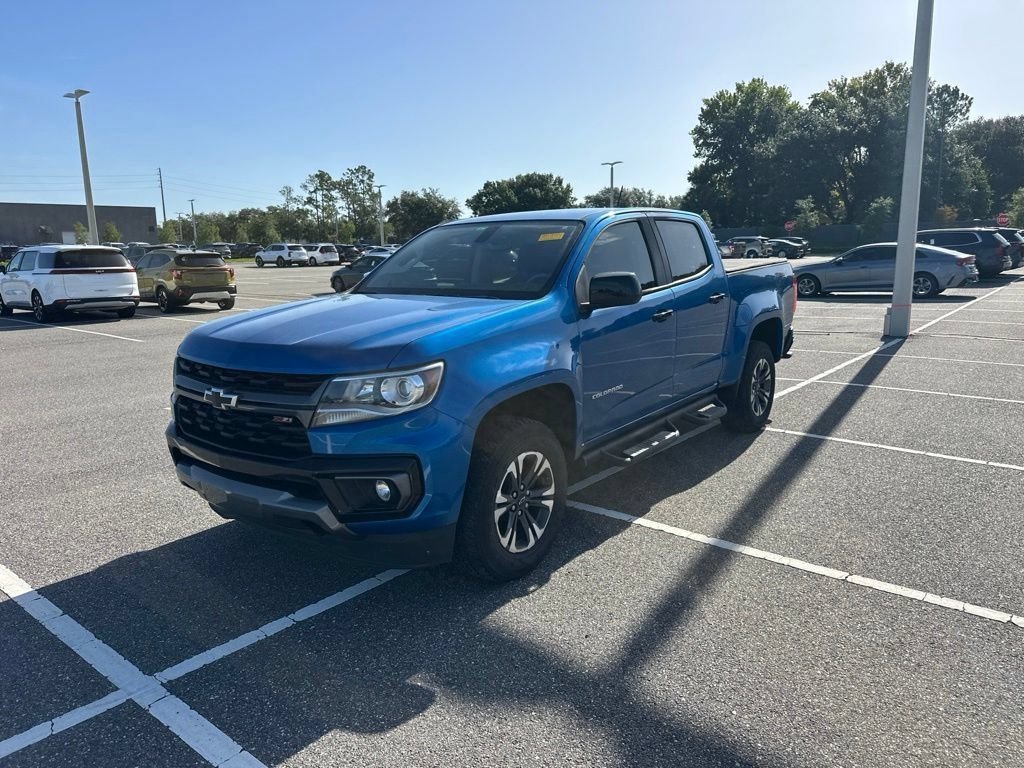 Used 2022 Blue Chevrolet Z71 image 16