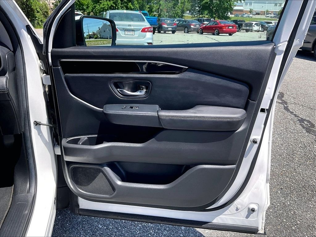 Certified Used 2025 White Honda EX-L image 12