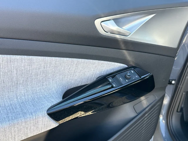 New 2026 Pure Gray Volkswagen Pro image 9