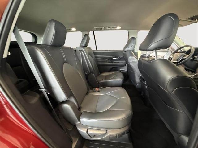 Certified Used 2024 RUBY FLARE PEARL Toyota  image 25