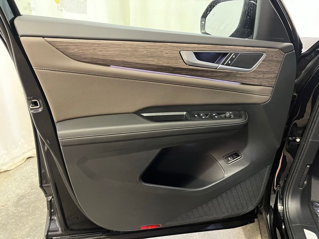 New 2026 Black Volkswagen 2.0T SEL image 9
