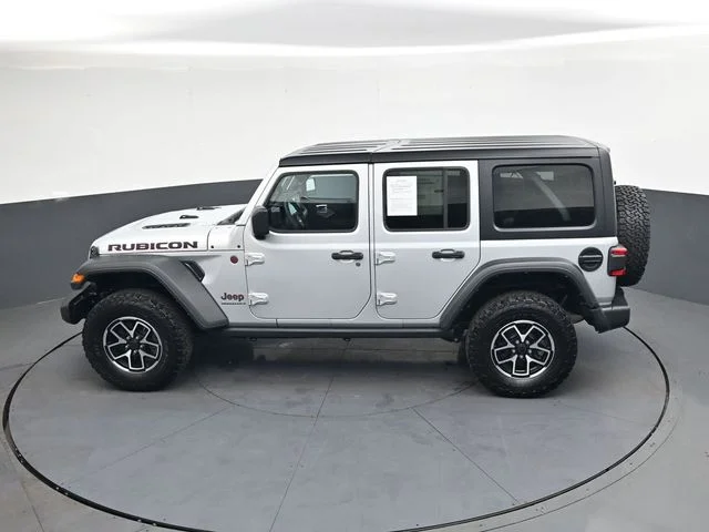 Used 2024 Silver Jeep Rubicon image 28