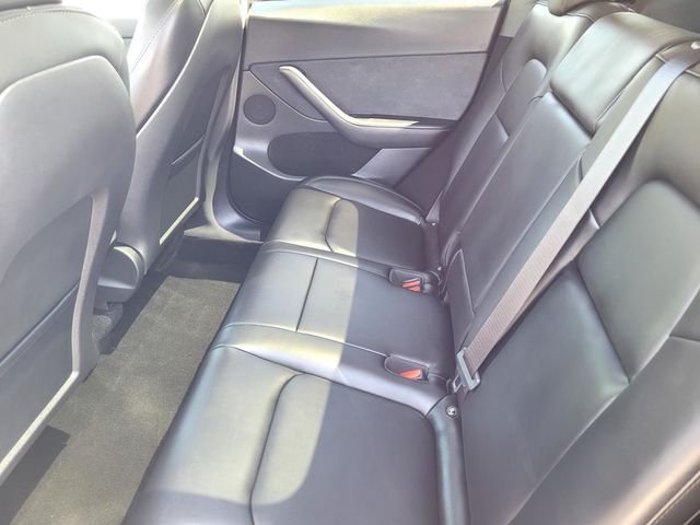 Used 2023  Tesla Performance image 13