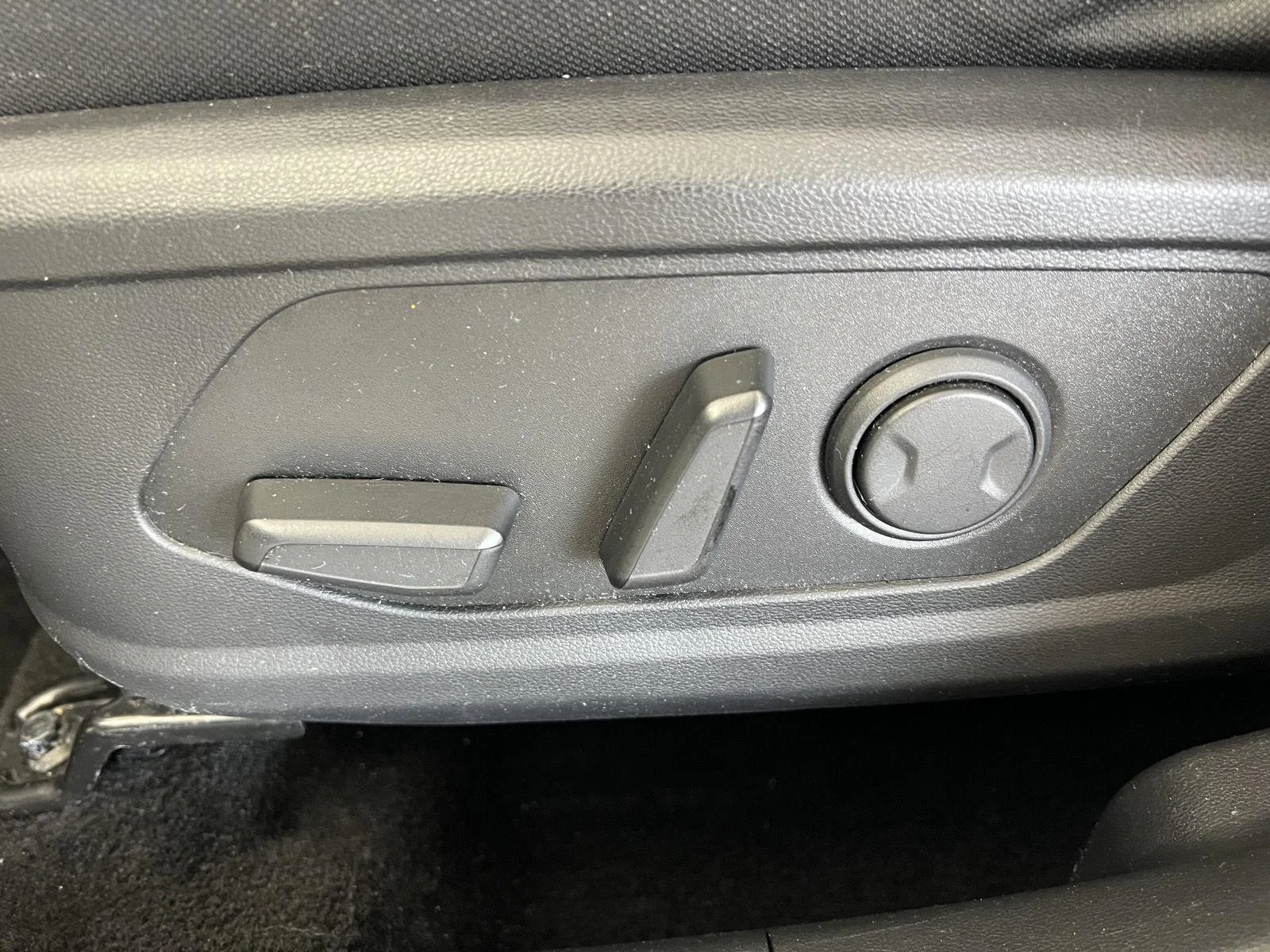 Used 2023 Wh Hyundai SEL image 7