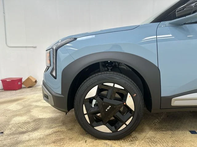 New 2027 Blue Kia EX image 19