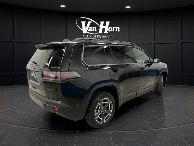 New 2026 Diamond Black Crystal Pearlcoat Jeep Laredo image 7
