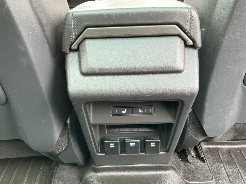 Used 2017 White Land Rover HSE Luxury image 27
