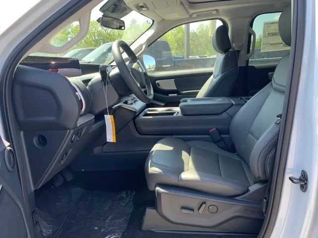 New 2026 Silver Ford MAX Active image 25
