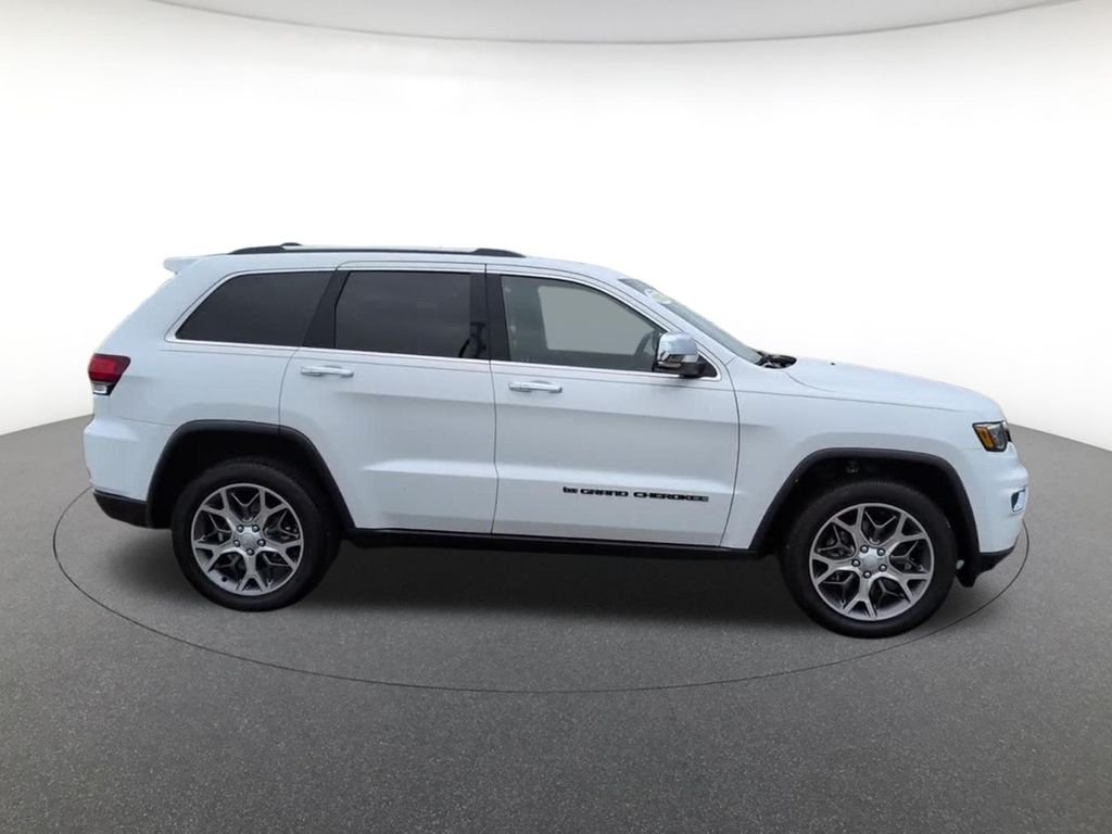 Used 2022 White Jeep Limited image 6