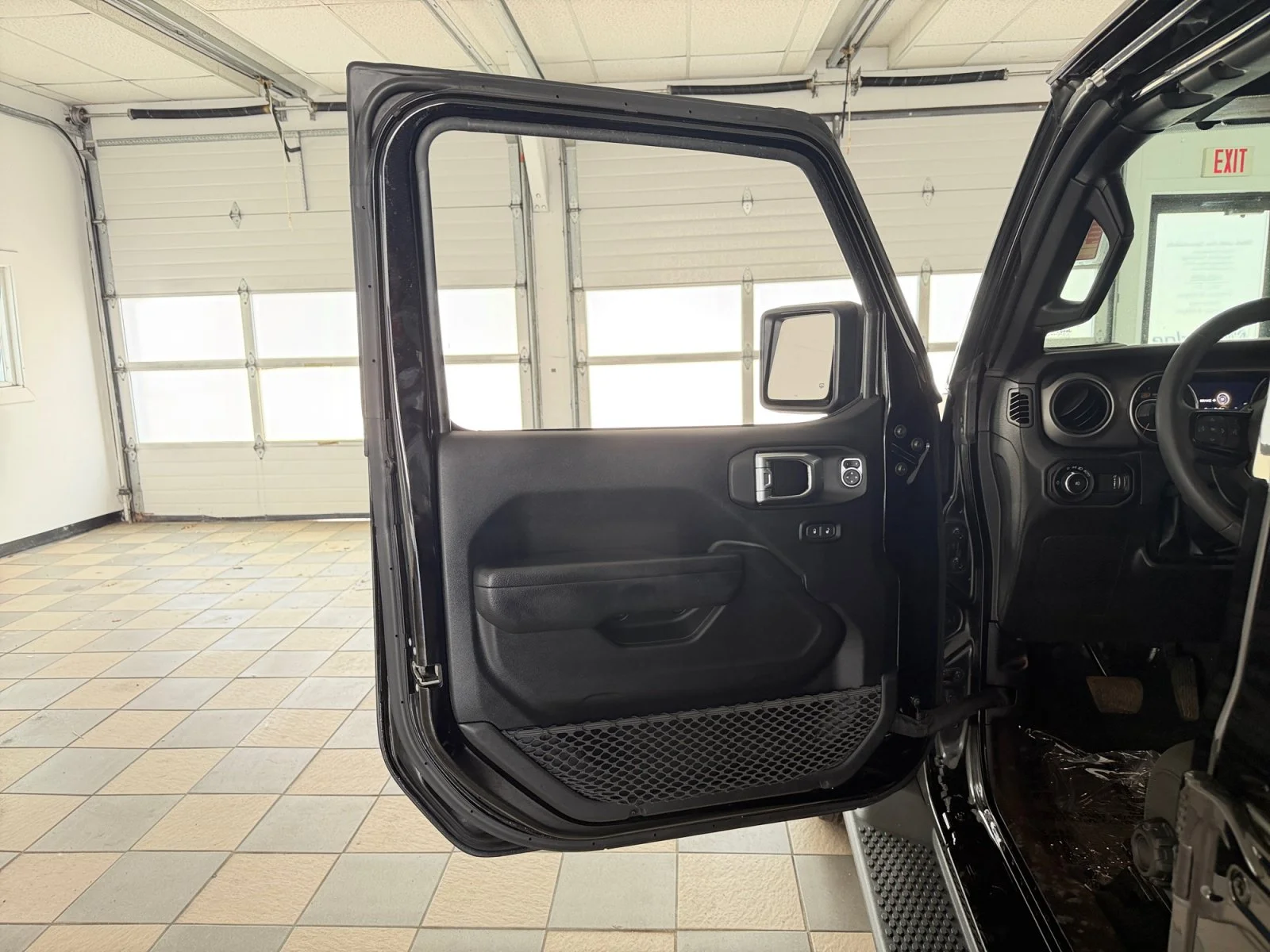 Used 2023 Black Clearcoat Jeep Sport S image 27
