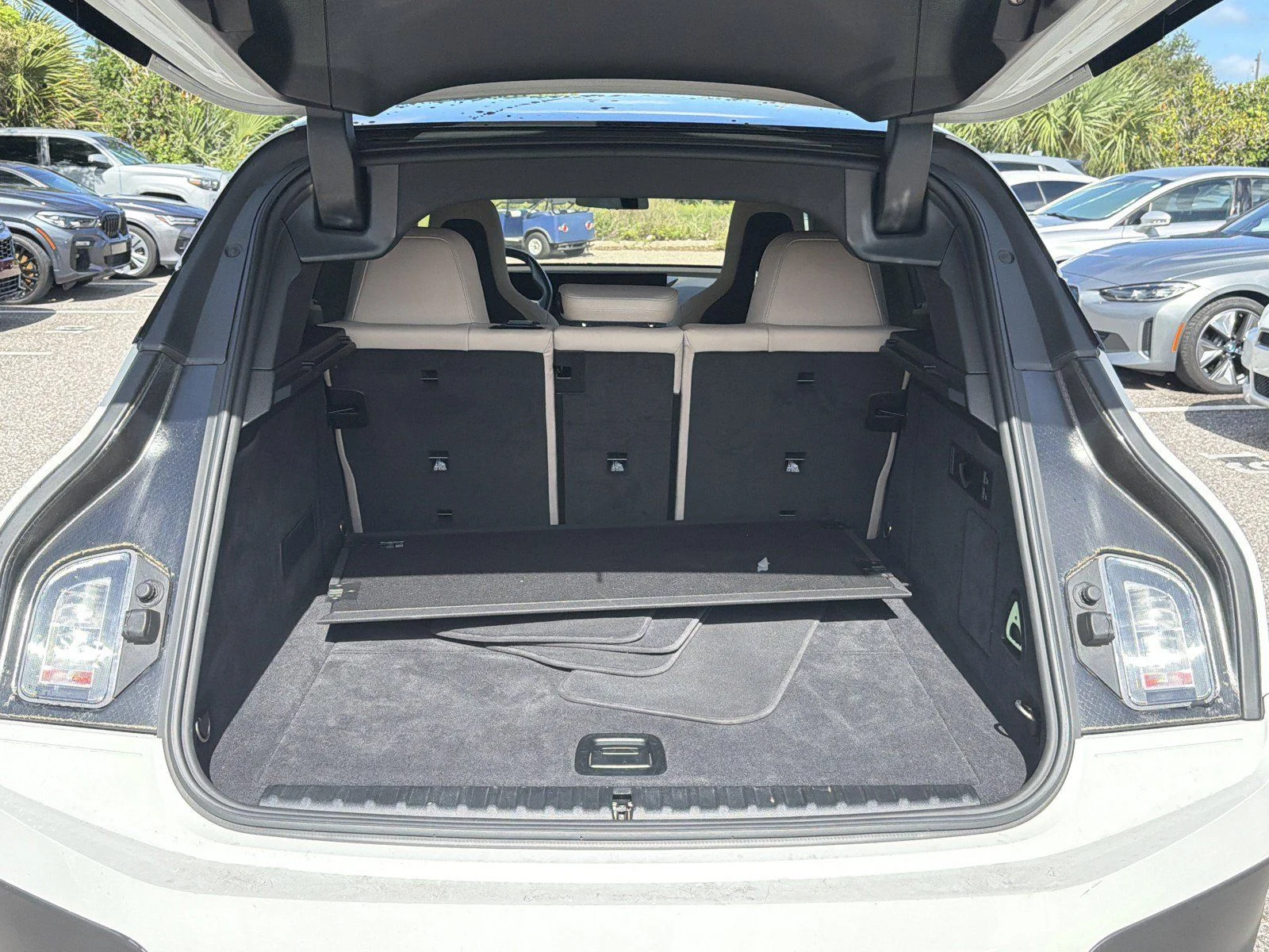 2023 BMW iX Base - Photo 12