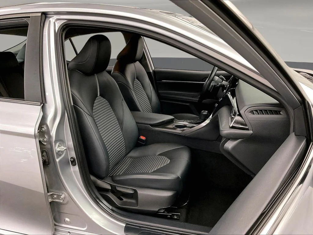Certified Used 2022 Silver Toyota SE image 10