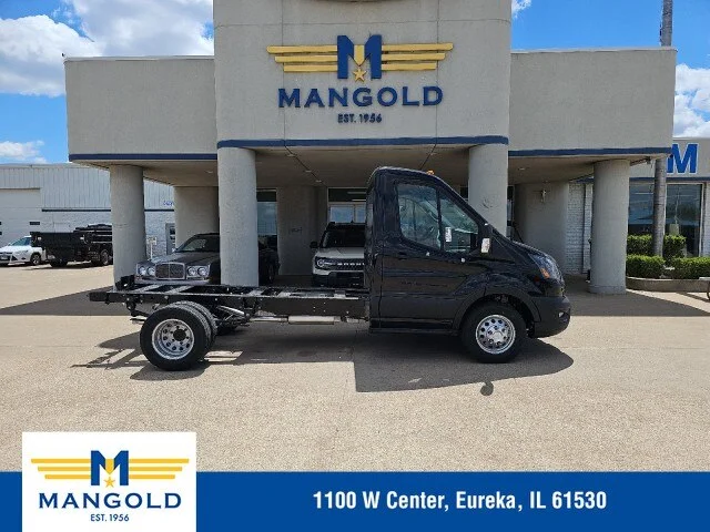 New 2026 Agate Black Metallic Ford Chassis Cab image 18